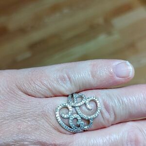 Ring. Size 7. Sterling Silver. Crystals